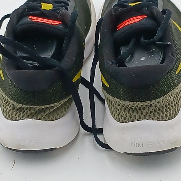 Nike Men’s Flex Experience‎ RN 7 Black Gold Athletic Running Shoes Size 8 - Picture 14 of 16